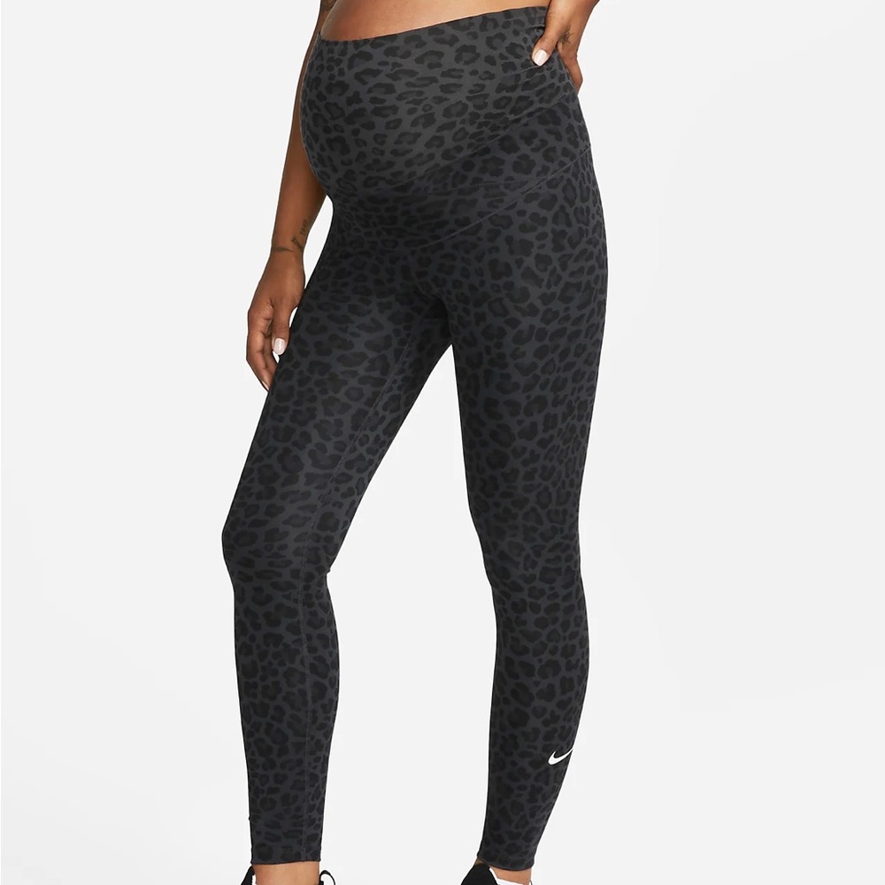 Nike One (M) High-Waisted Leopard Print Leggings (Maternity)